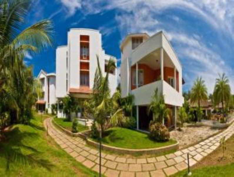 Mgm Eastwoods East Coast Road Resort 4*